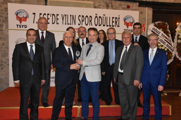 �lerlemek �&ccedil;in L&uuml;tfen Foto�raf�n &Uuml;zerine T�klay�n�z >>