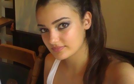�lerlemek �&ccedil;in L&uuml;tfen Foto�raf�n &Uuml;zerine T�klay�n�z >>