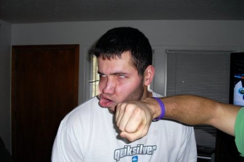 �lerlemek �&ccedil;in L&uuml;tfen Foto�raf�n &Uuml;zerine T�klay�n�z >>