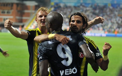 �lerlemek �&ccedil;in L&uuml;tfen Foto�raf�n &Uuml;zerine T�klay�n�z >>