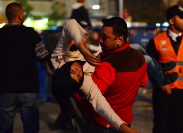 �lerlemek �&ccedil;in L&uuml;tfen Foto�raf�n &Uuml;zerine T�klay�n�z >>