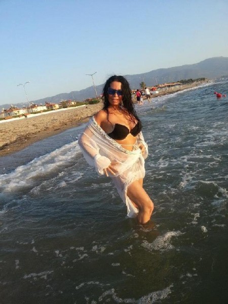 �lerlemek �&ccedil;in L&uuml;tfen Foto�raf�n &Uuml;zerine T�klay�n�z >>