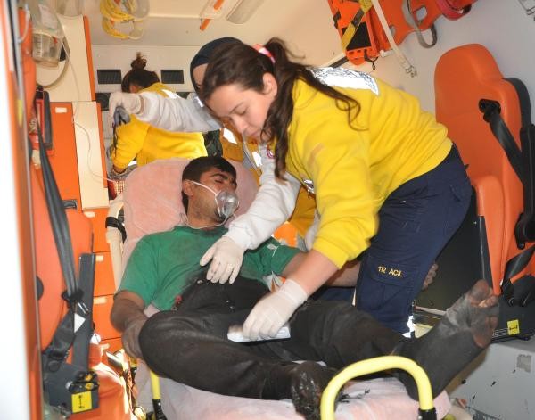 �lerlemek �&ccedil;in L&uuml;tfen Foto�raf�n &Uuml;zerine T�klay�n�z >>