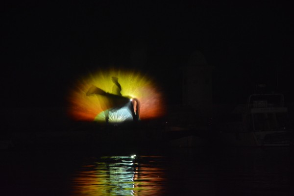 �lerlemek �&ccedil;in L&uuml;tfen Foto�raf�n &Uuml;zerine T�klay�n�z >>